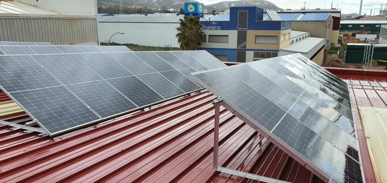 Instalación fotovoltaica en nave industrial Alsitub – ELECTROZ Ingeniería